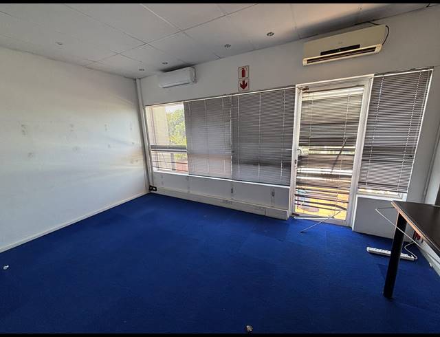 46M² OFFICE TO LET IN LA LUCIA